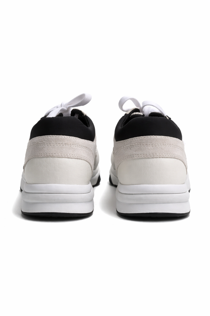 Chanel CC Logo Low-Top Sneakers. Size 38 EU / 7.5 US