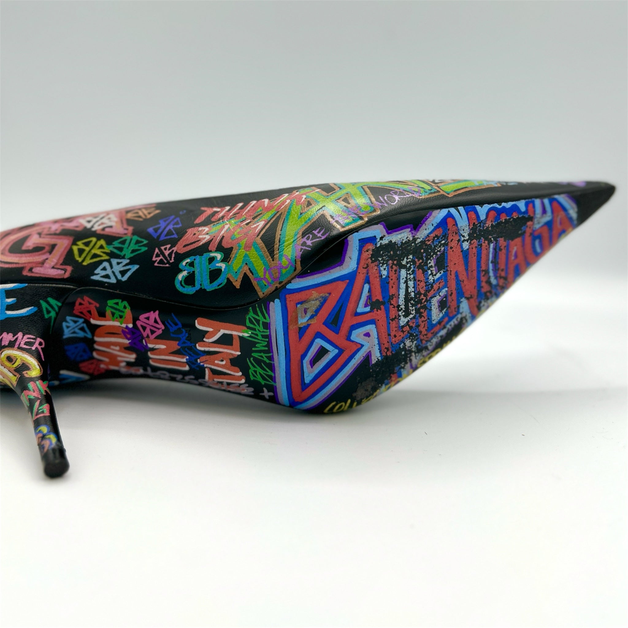 Graffiti pumps clearance