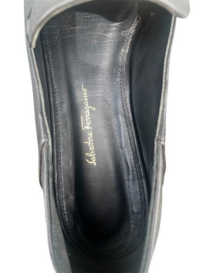 Ferragamo Black Leather Loafers Shoes. Size 9.5